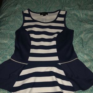 today I’m selling this cute shirt !